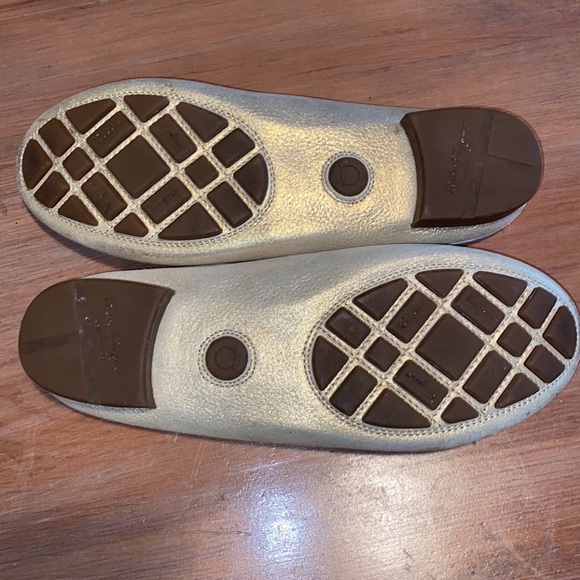 Salvatore Ferragamo Gold Leather Gancini Open Back Slip On Loafers Size … - Picture 4 of 13
